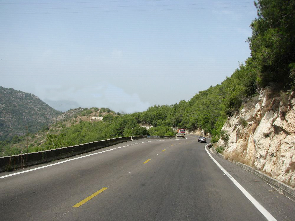 Ghazir and Jdeidet Ghazir road