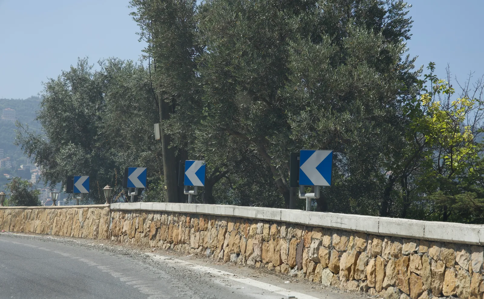 Rehabilitation of Selected Road Links in Lebanon – Aley (Lot 1)